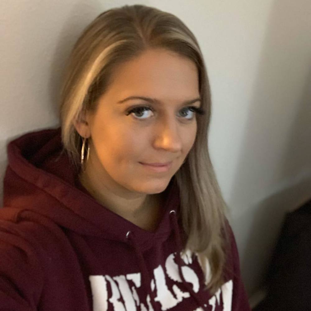 Meet your Posher, Melissa